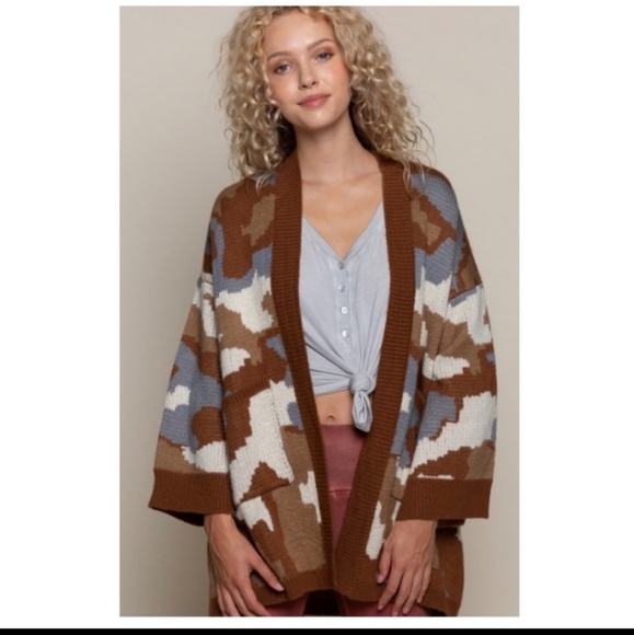 POL Camouflage Sweater. Never Been Worn - Picture 7 of 11